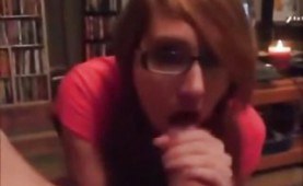 Amateur hottie sucks and fucks